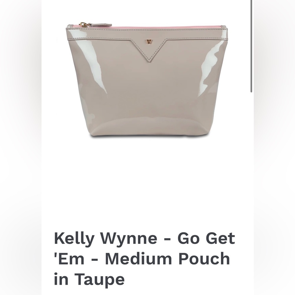 Kelly Wynne Go Get Em medium pouch plus keychain